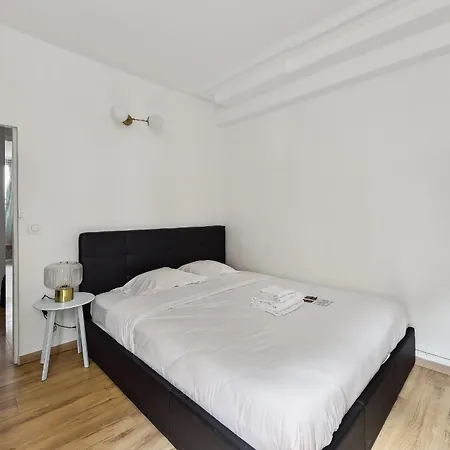 Montmartre - 2br - Cityapartmentstay *